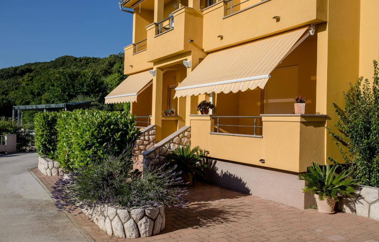 Apartments Silvana In Kampor Kültér fotó