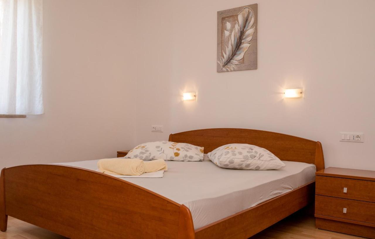 Apartments Silvana In Kampor Kültér fotó